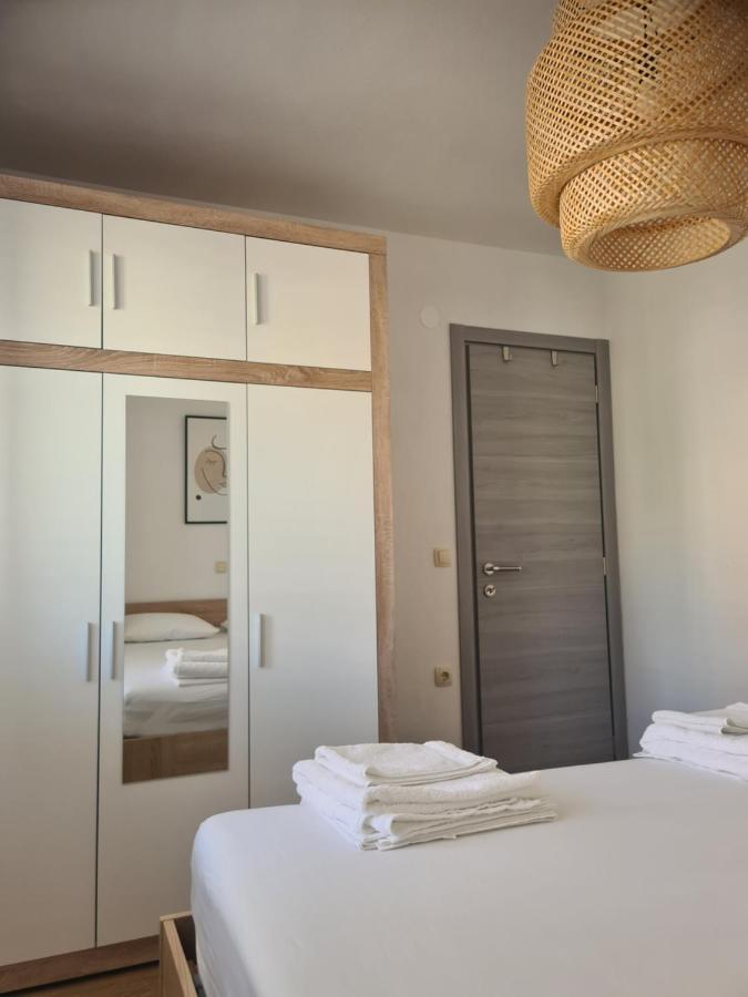 Hello Sunshine - Apartment On The Beach Zubovići エクステリア 写真